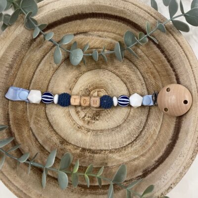 Attache tétine rayure bleue