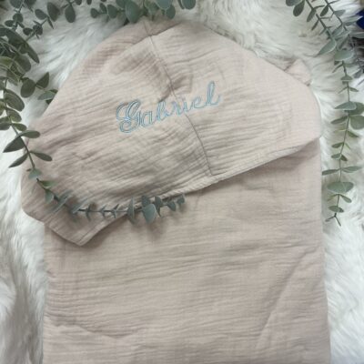 Cape de bain en coton biologique “Gabriel” – Personnalisée et douce